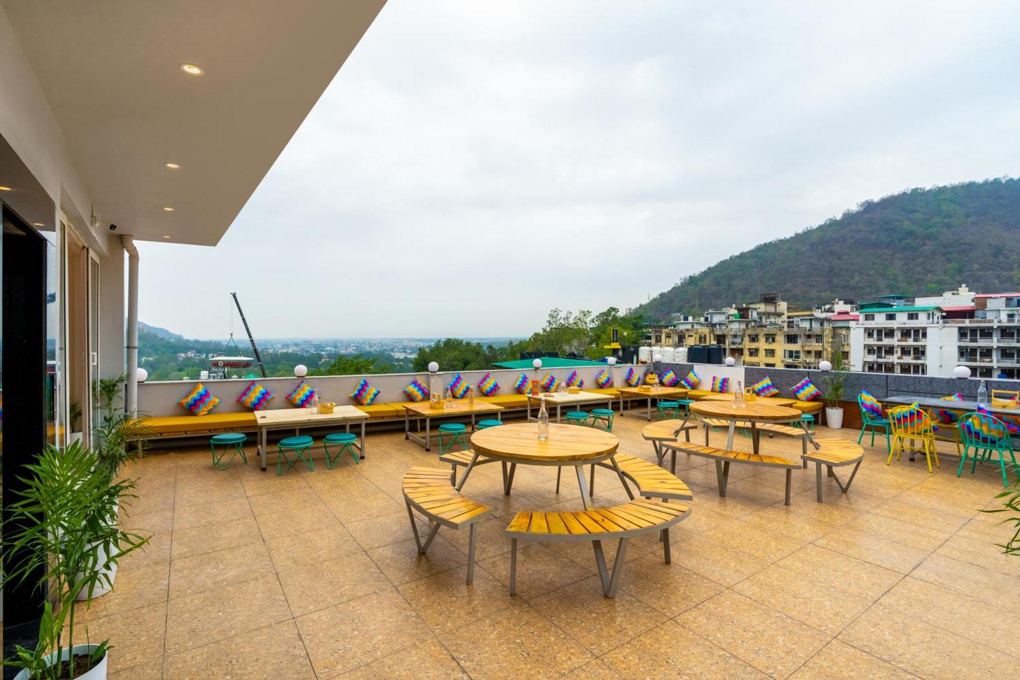 Gostops Plus Rishikesh Tapovan Exterior photo